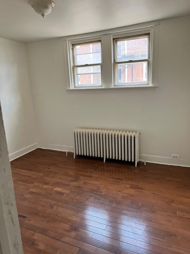 Foto del edificio - 5823 Theodore St