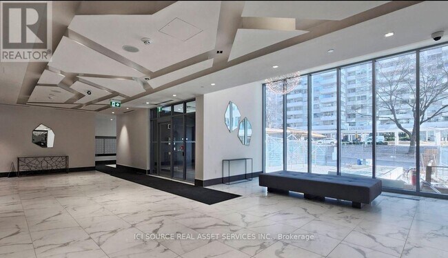 Building Photo - 50-550 Dunfield Ave