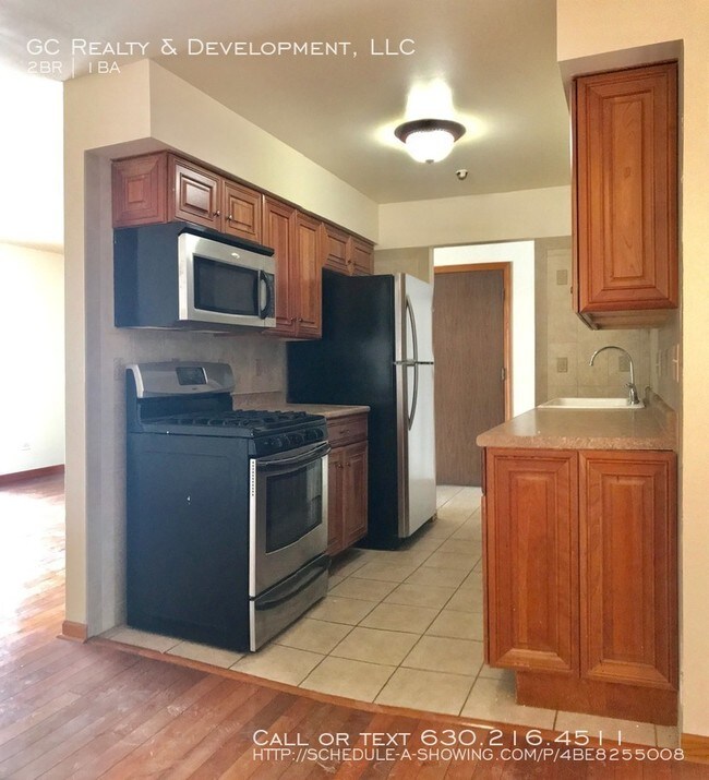 Building Photo - 1410 Willow Ln