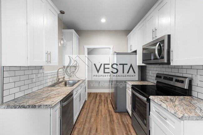 Foto del edificio - 12 Riddle Rd