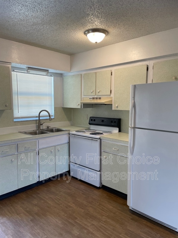 Foto del edificio - 526 91st Ave N