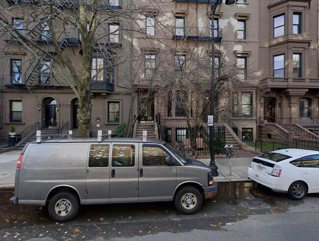 Foto del edificio - 113 Beacon St