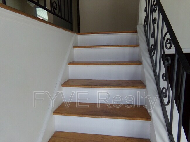 Foto del edificio - 161 Colonial Village Dr