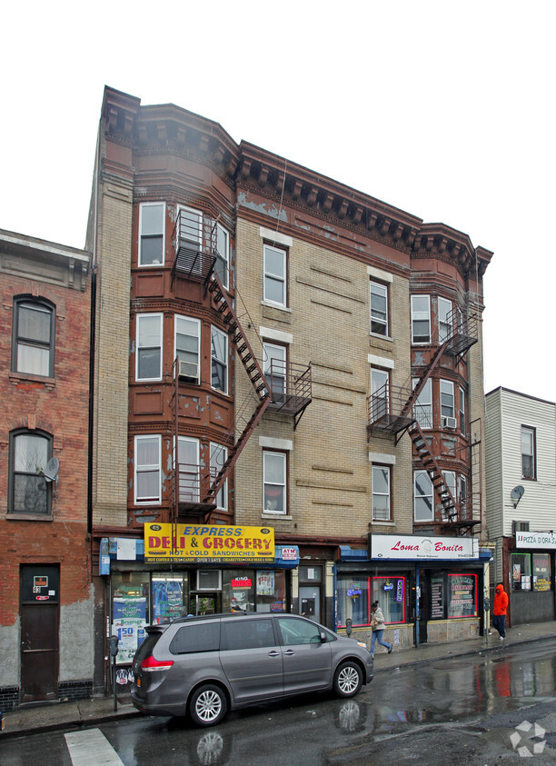 Building Photo - 45 Palisade Ave