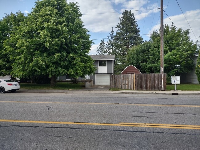Foto del edificio - 14323 E Mission Ave