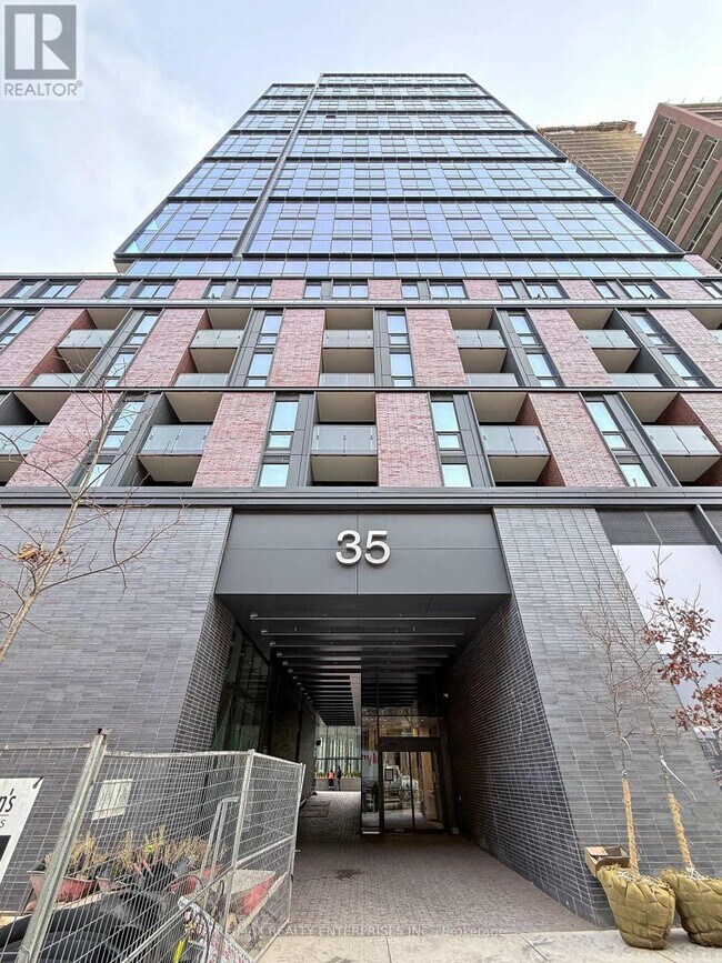 Building Photo - 35 Parliament St