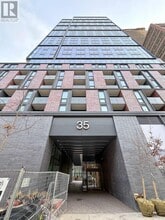 Building Photo - 35 Parliament St