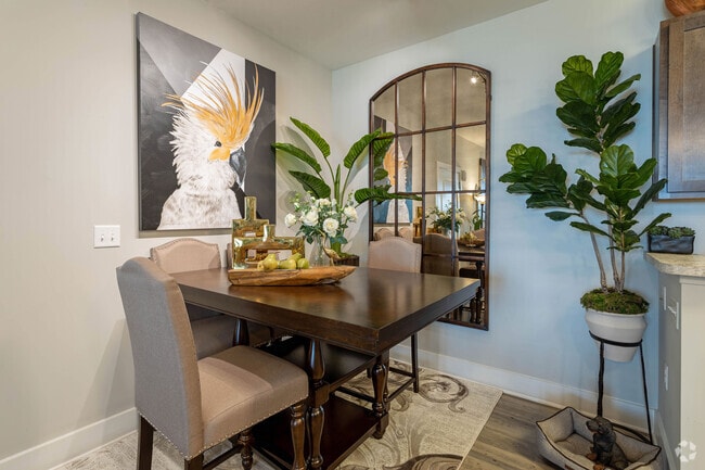 2BR, 2BA - The Veranda at Market Commons
