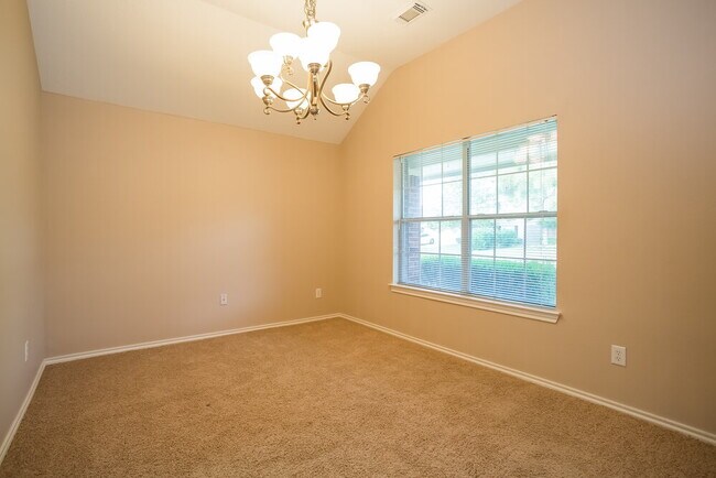 Foto del edificio - 6402 Bright Falls Ln