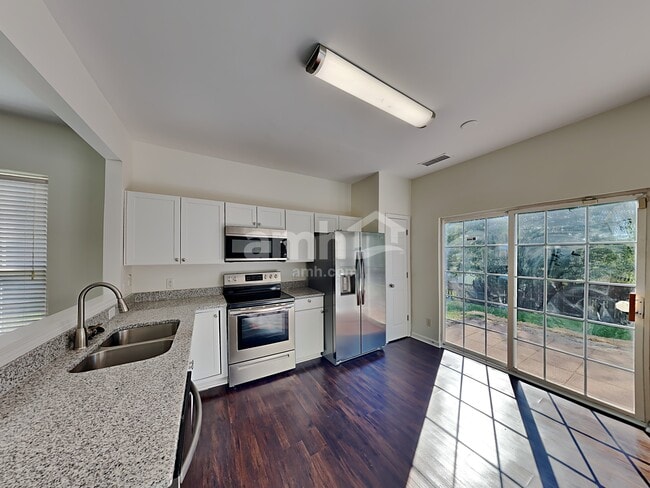 Building Photo - 11826 Nestar Pl