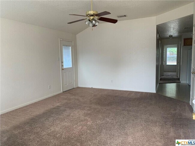 Building Photo - 3305 Alicante Ct