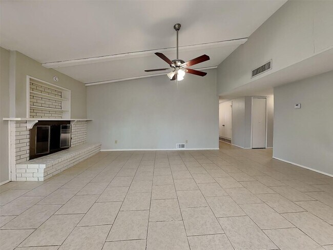 Foto del edificio - 3 BR/2BA | Renovated Single Family Home | Gated backyard
