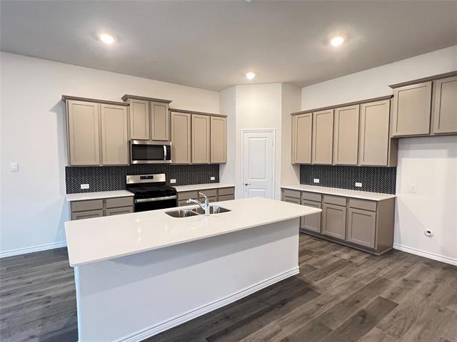 Foto del edificio - 10509 Plumlee Ln