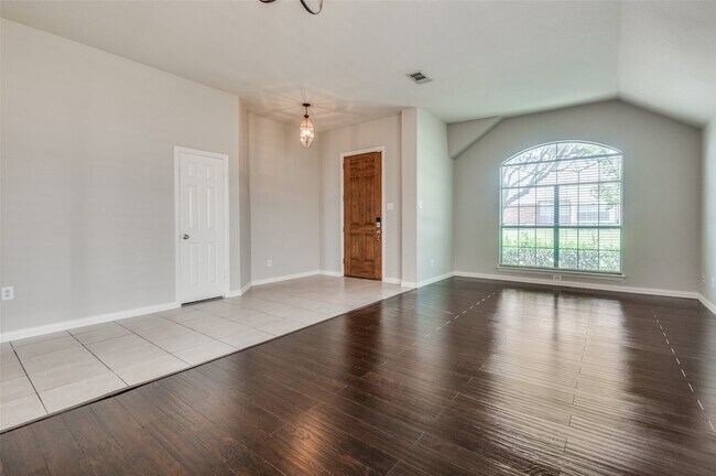 Building Photo - 2767 Waterway Dr