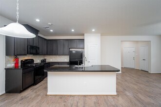 Building Photo - 14215 Campo Vista Dr