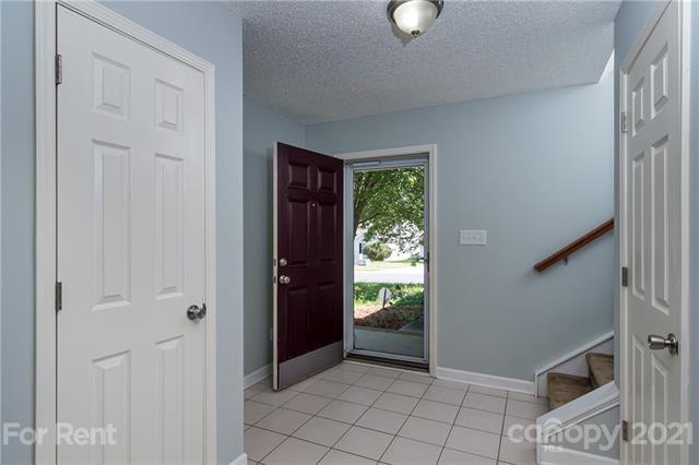 Building Photo - 9304 Tibble Creek Way