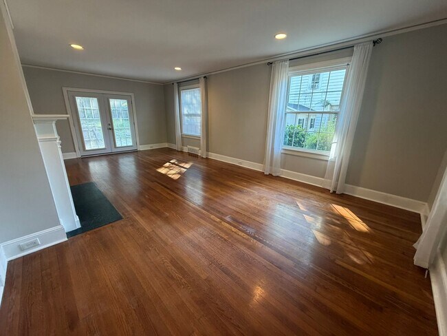 Foto del edificio - 208 Woodland Dr
