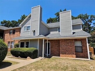 Building Photo - 3817 Evergreen St