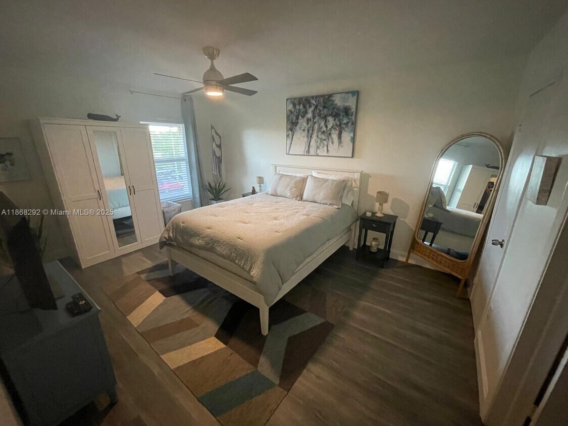 Foto principal - 7477 SW 82nd St