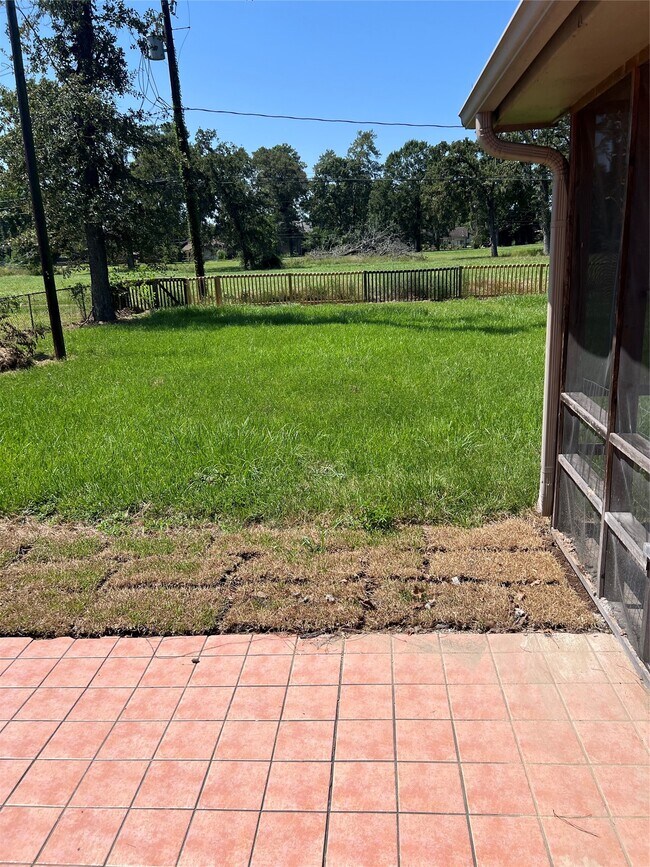 Foto del edificio - 1603 Chestnut Ridge Rd