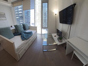 Building Photo - 101 Peter St