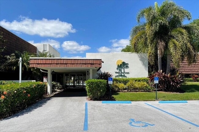 Building Photo - 1225 NW 21st St
