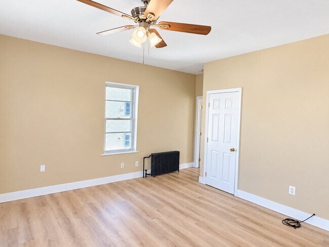 Foto del edificio - 456 Coggeshall St