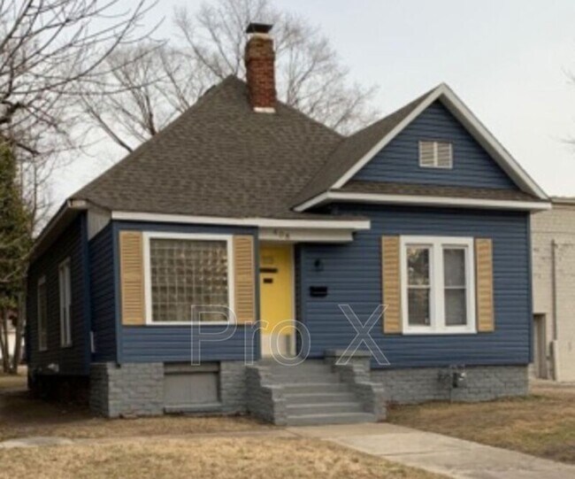Building Photo - 408 N Olive St