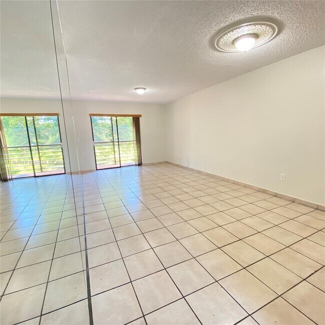 Building Photo - 14847 SW 104th St