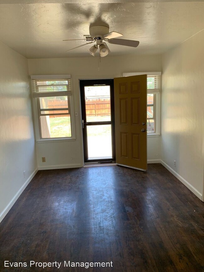 Building Photo - 2 br, 1 bath House - 820 S Oak Park St