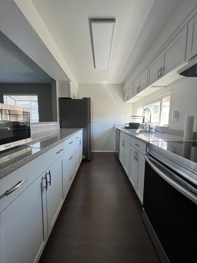 Foto principal - 22232 24th Ave S