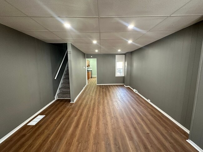 Building Photo - Newly Renovated 3-Bedroom Townhome in Ches...