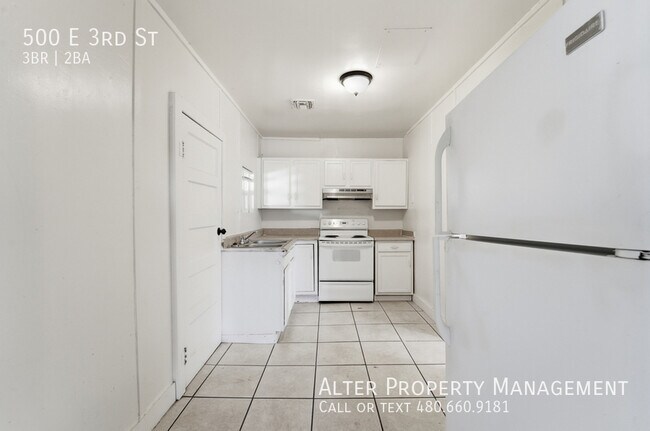 Foto del edificio - 500 E 3rd St