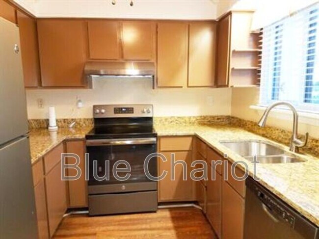 Foto del edificio - 3775 Guess Rd