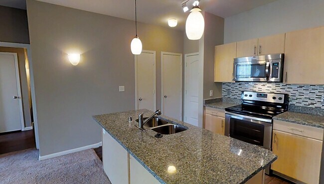 Building Photo - Apartment for Rent