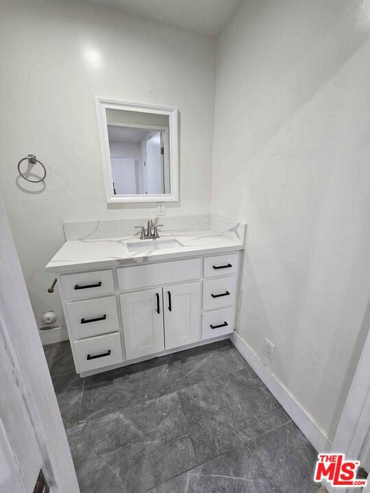 Building Photo - 14123 Califa St