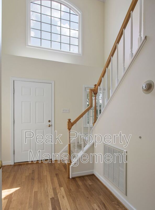 Building Photo - 12424 Grace Hill Ln