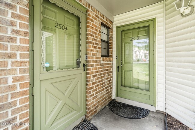 Building Photo - 2504 Lighthouse Ln