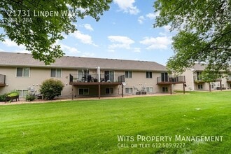Building Photo - 21731 Linden Way