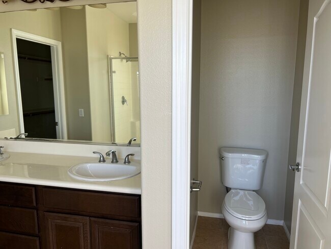 Foto del edificio - 13468 Liberty Way