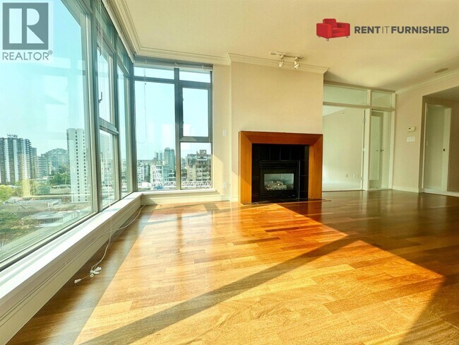Photo du bâtiment - 1680 Bayshore Dr.