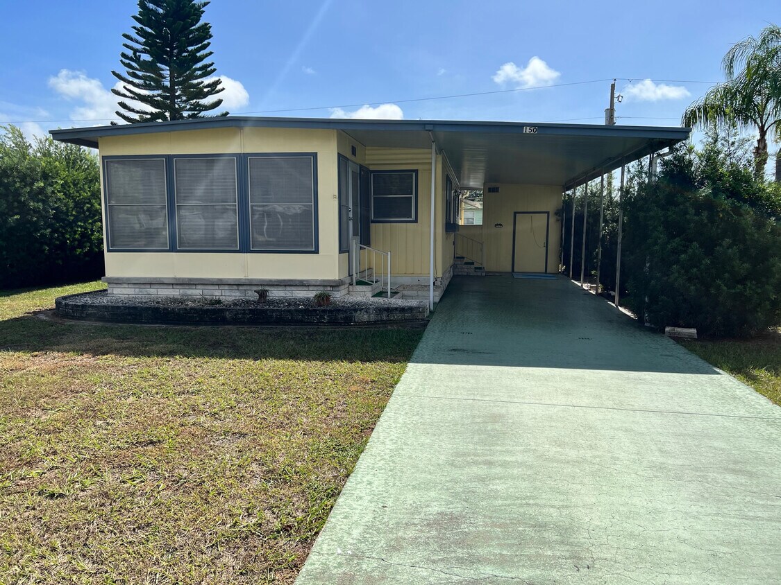 Foto principal - 150 Colonial Blvd