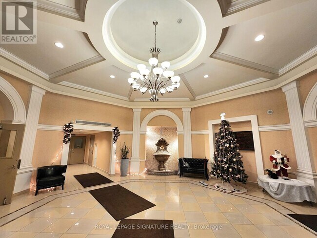 Building Photo - 220 Forum Dr