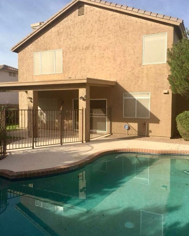 Foto del edificio - 4-bedroom with pool at Cooper & Guadalupe