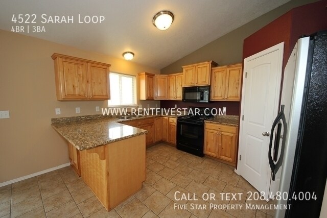 Building Photo - 4522 Sarah Loop