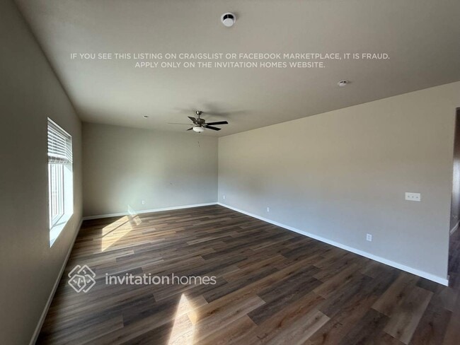 Foto del edificio - 957 Cascade Falls St