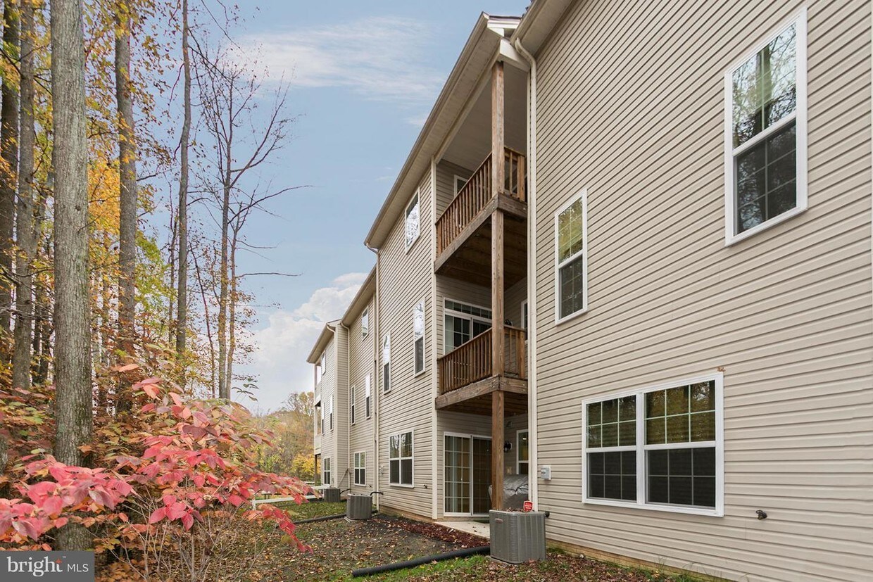 Foto principal - 7514 Stonehouse Run Dr
