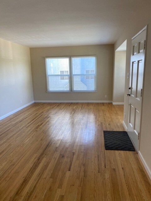 Foto del edificio - 10748 Galvin St