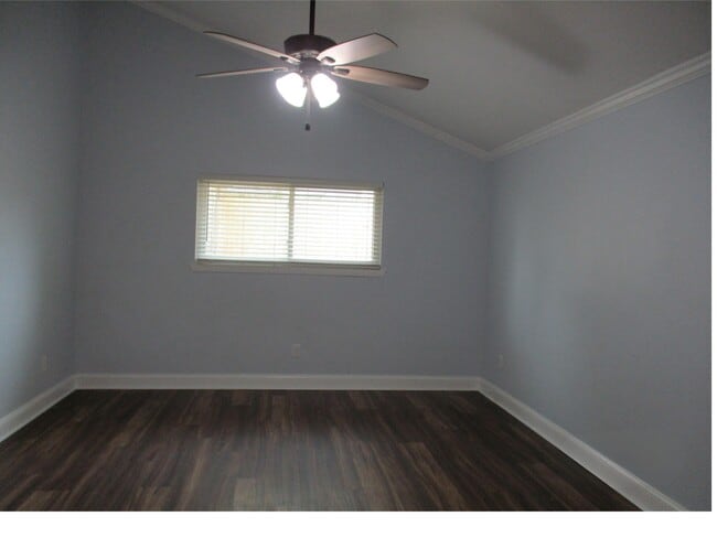 Building Photo - 709 Osage Dr