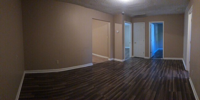 Foto del edificio - 503 N Bradford Ave